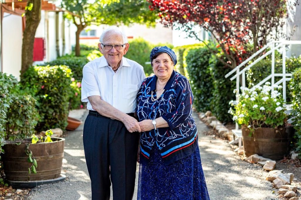 Eliyahu & Sara Tanis